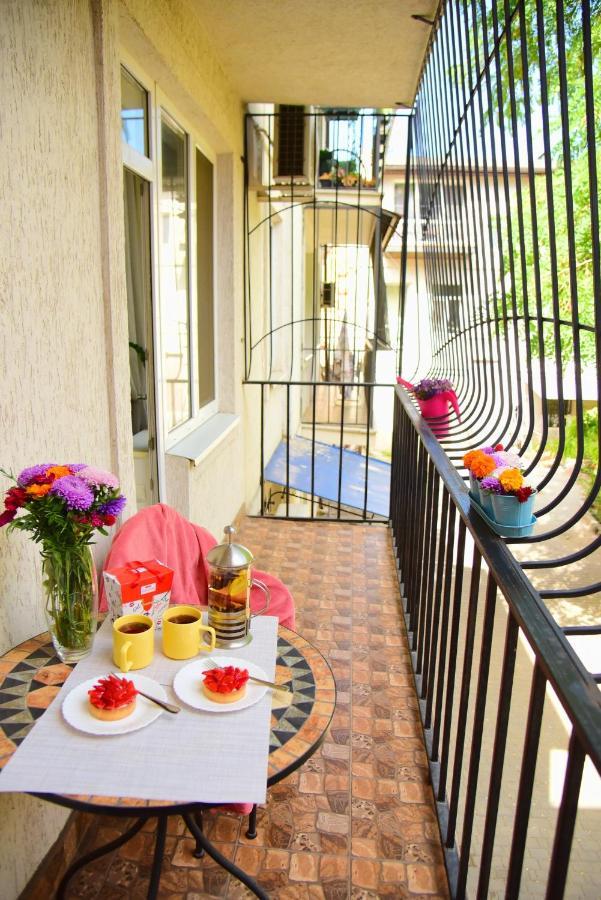 Center Of Odessa. Comfortable 2 Rooms Apartment Екстериор снимка