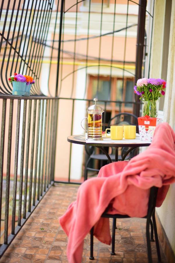 Center Of Odessa. Comfortable 2 Rooms Apartment Екстериор снимка